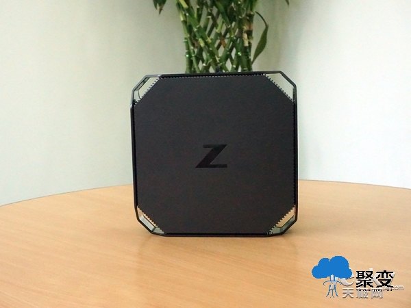 摆脱繁重塔式结构 HP Z2 mini工作站评测